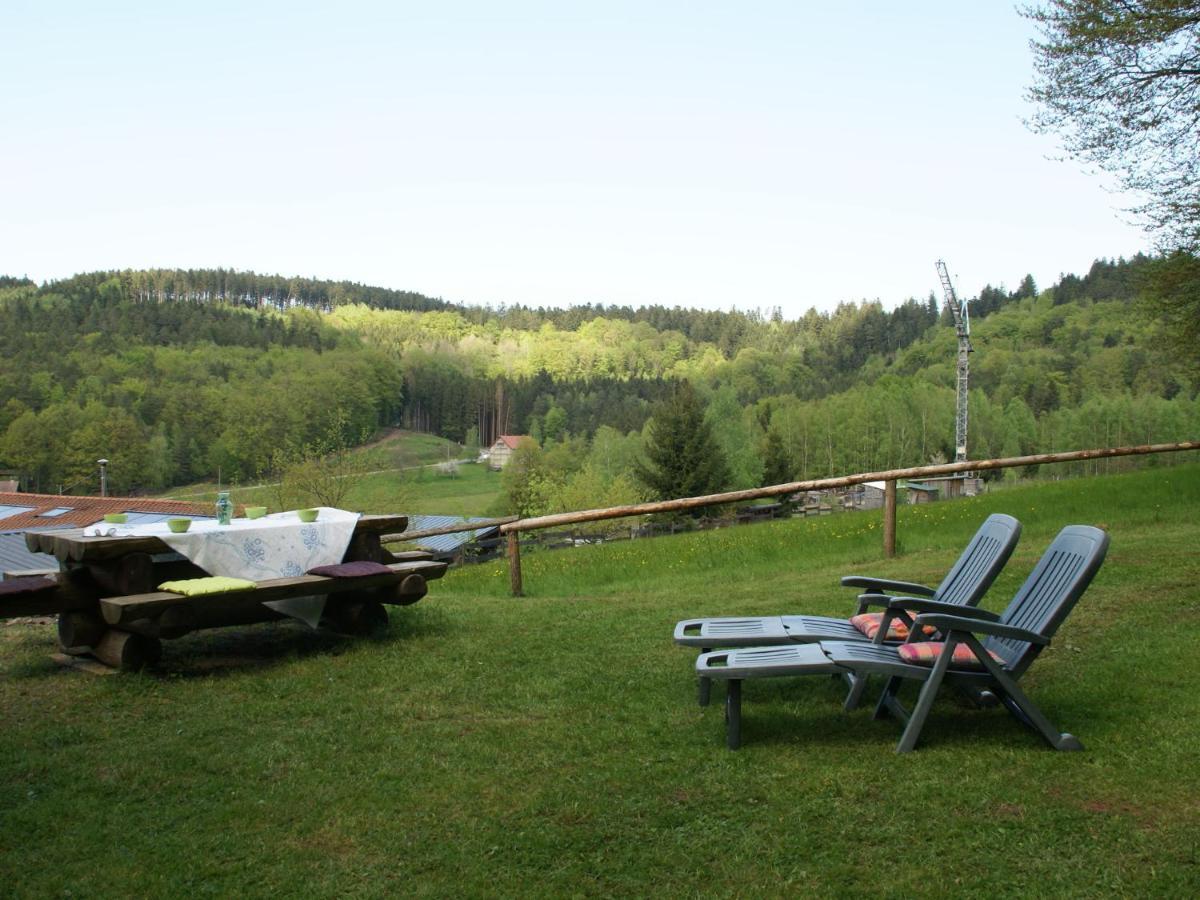 Cosy Holiday Home With Garden In Walscheid Exteriér fotografie